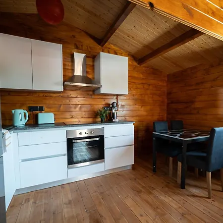 Wooden House In Lofou Casa de Férias
